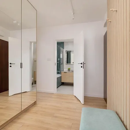 Nowoczesny Rodzinny Apartament Z Klimatyzacja I Parkingiem W Krakowie By Renters Prestige Exterior photo