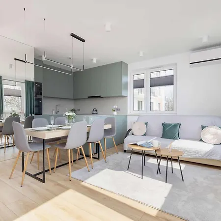 Nowoczesny Rodzinny Apartament Z Klimatyzacja I Parkingiem W Krakowie By Renters Prestige Exterior photo