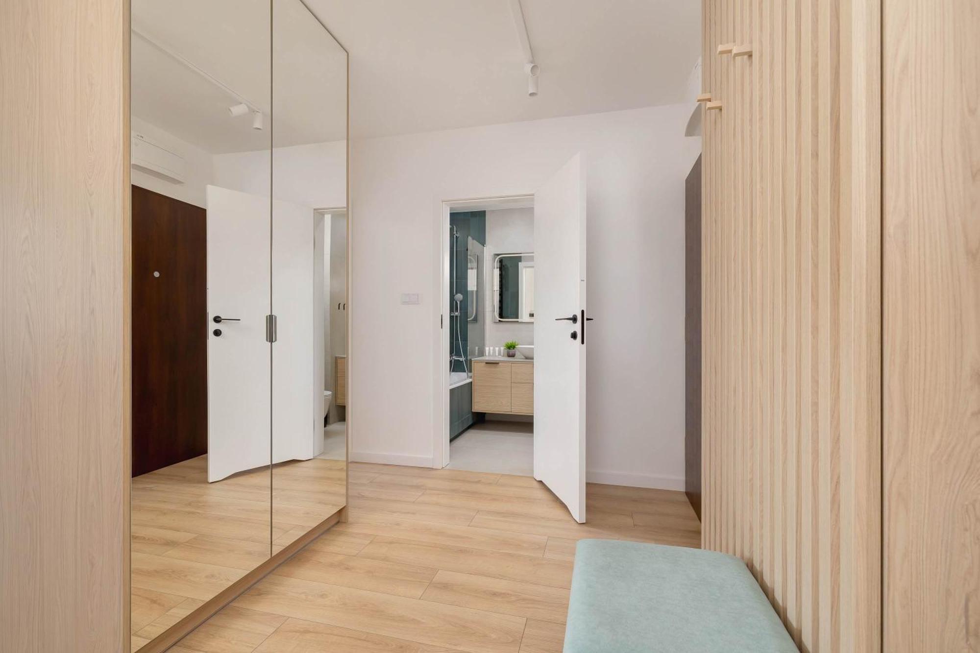 Nowoczesny Rodzinny Z Klimatyzacja I Parkingiem W Krakowie By Renters Prestige Apartament *