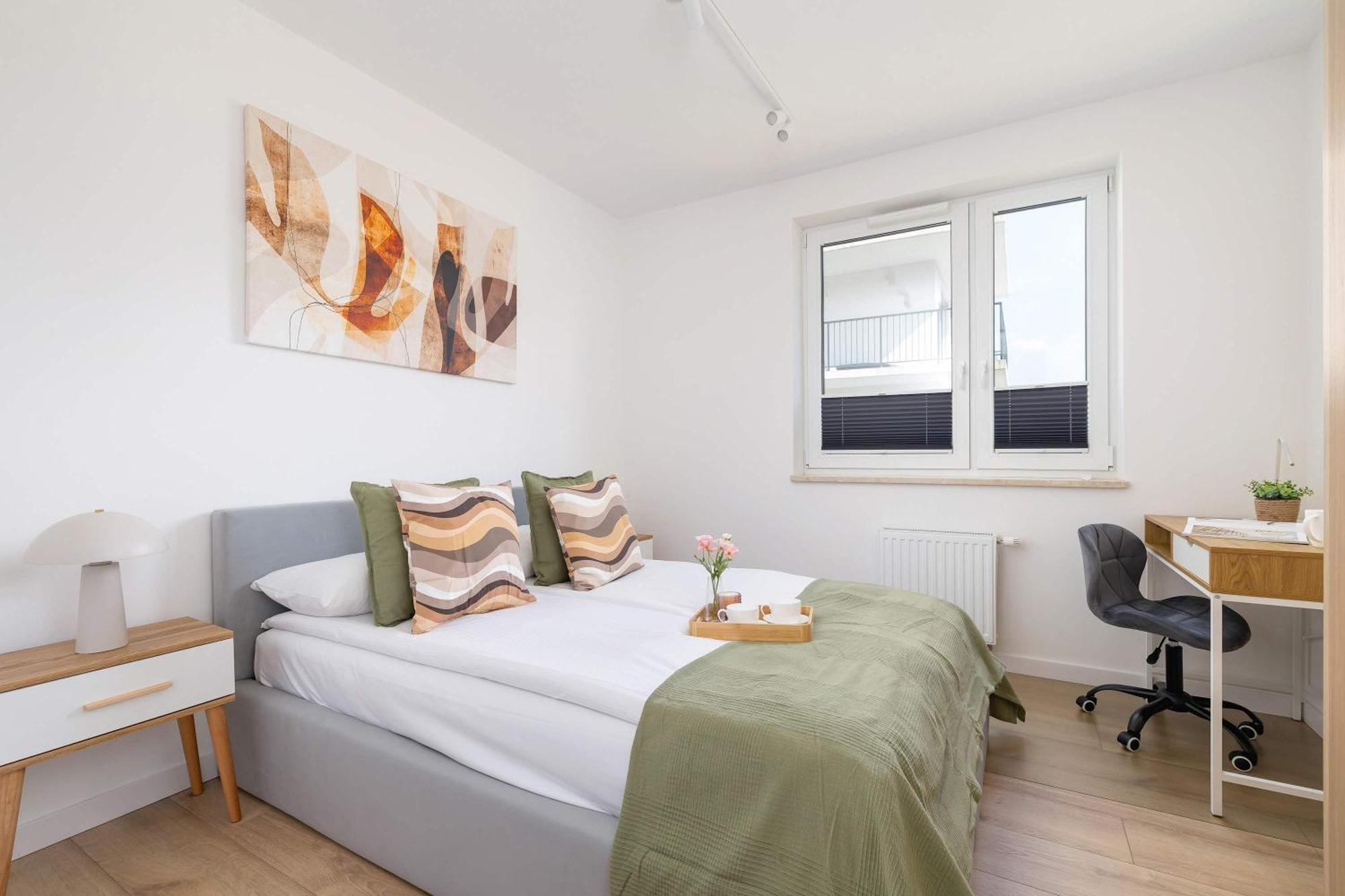 Apartament Nowoczesny Rodzinny Z Klimatyzacja I Parkingiem W Krakowie By Renters Prestige